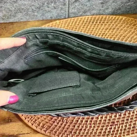 Relic black leather handbag twist braided shoulder strap, 3 sections NICE - Picture 9 of 10